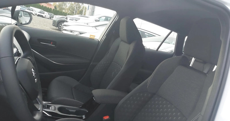 Toyota Corolla cena 128900 przebieg: 4, rok produkcji 2023 z Brusy małe 191
